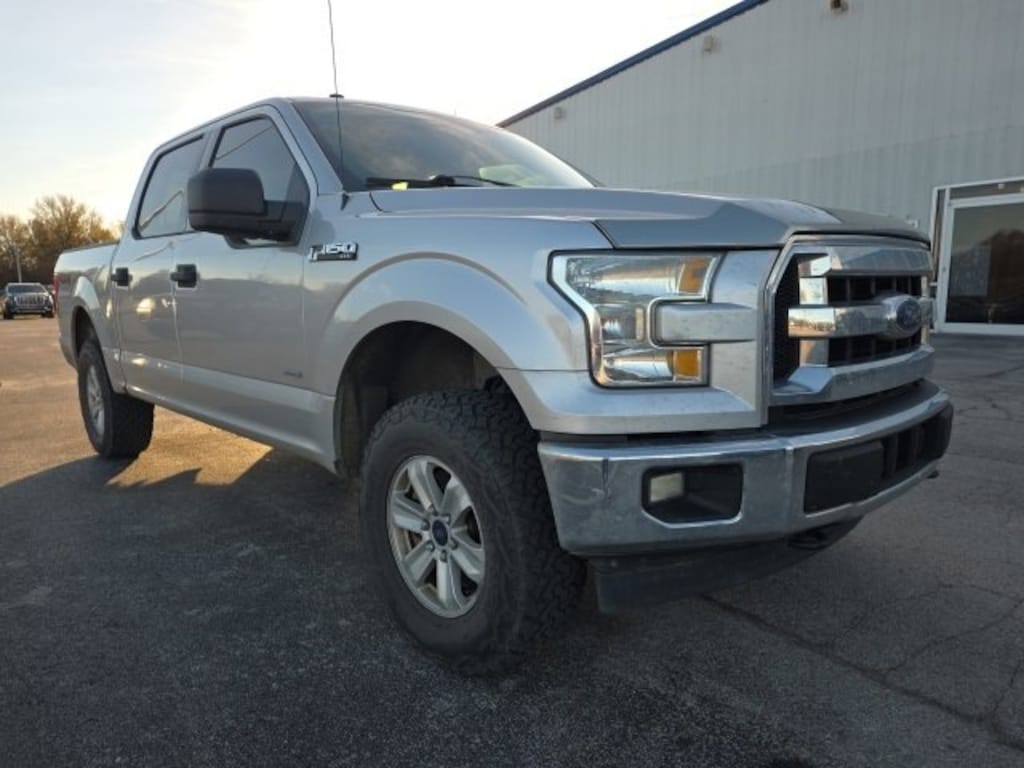 Used 2017 Ford F-150 XL Truck SuperCrew Cab