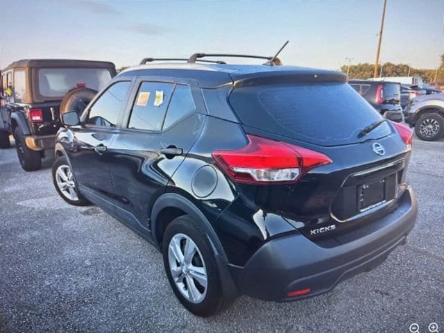 Used 2019 Nissan Kicks S with VIN 3N1CP5CU7KL530592 for sale in Pryor, OK