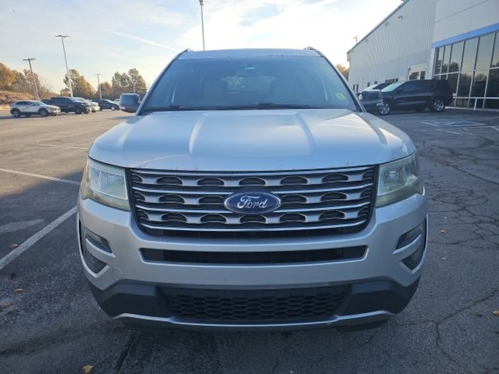 Used 2016 Ford Explorer XLT SUV