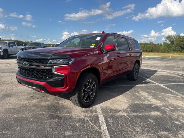2022 Chevrolet Suburban Z71 photo 3