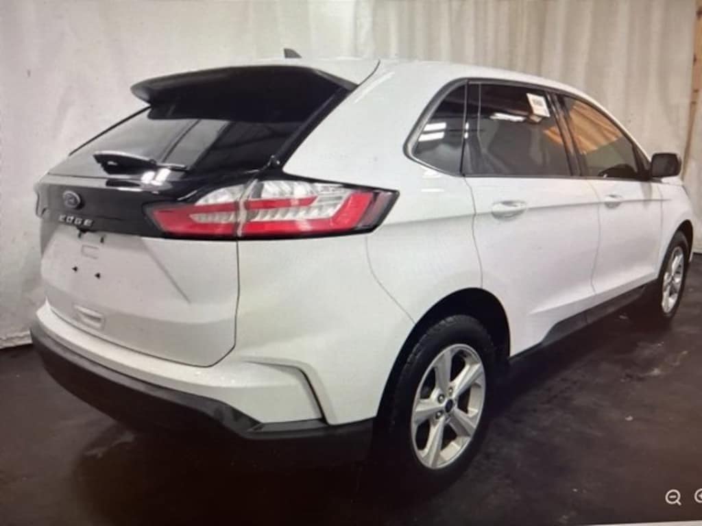 Used 2021 Ford Edge SE SUV