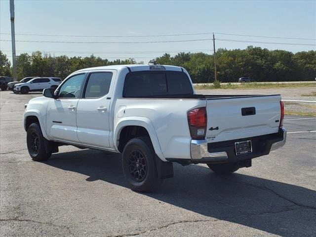 Used 2022 Toyota Tacoma SR5 with VIN 3TMCZ5AN1NM487045 for sale in Pryor, OK