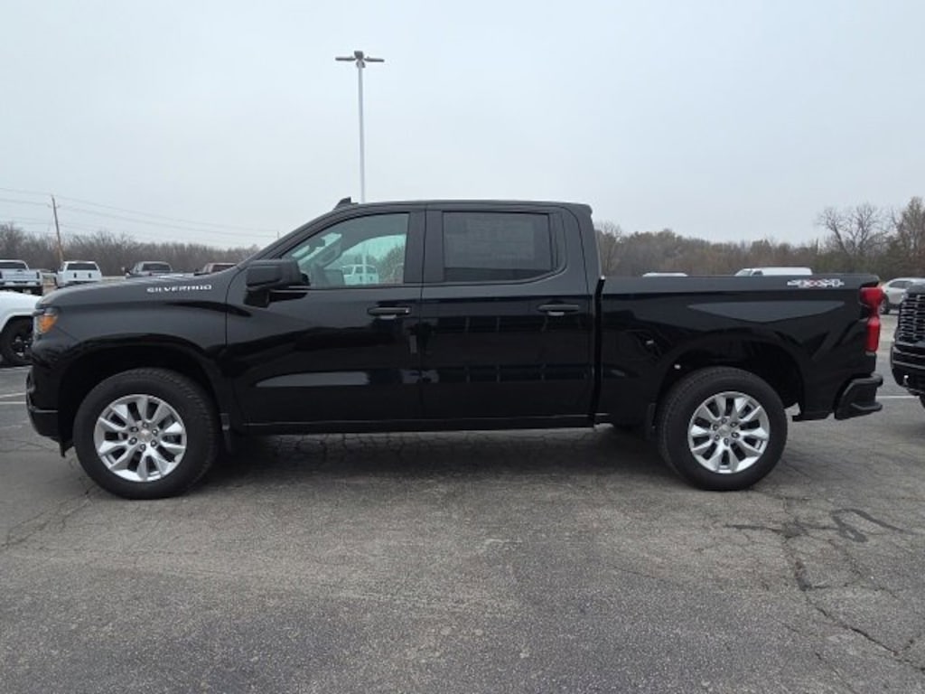 New 2026 Chevrolet Silverado 1500 Custom Truck