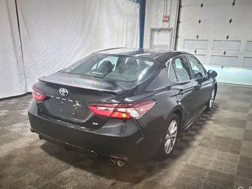 Used 2024 Toyota Camry SE Sedan