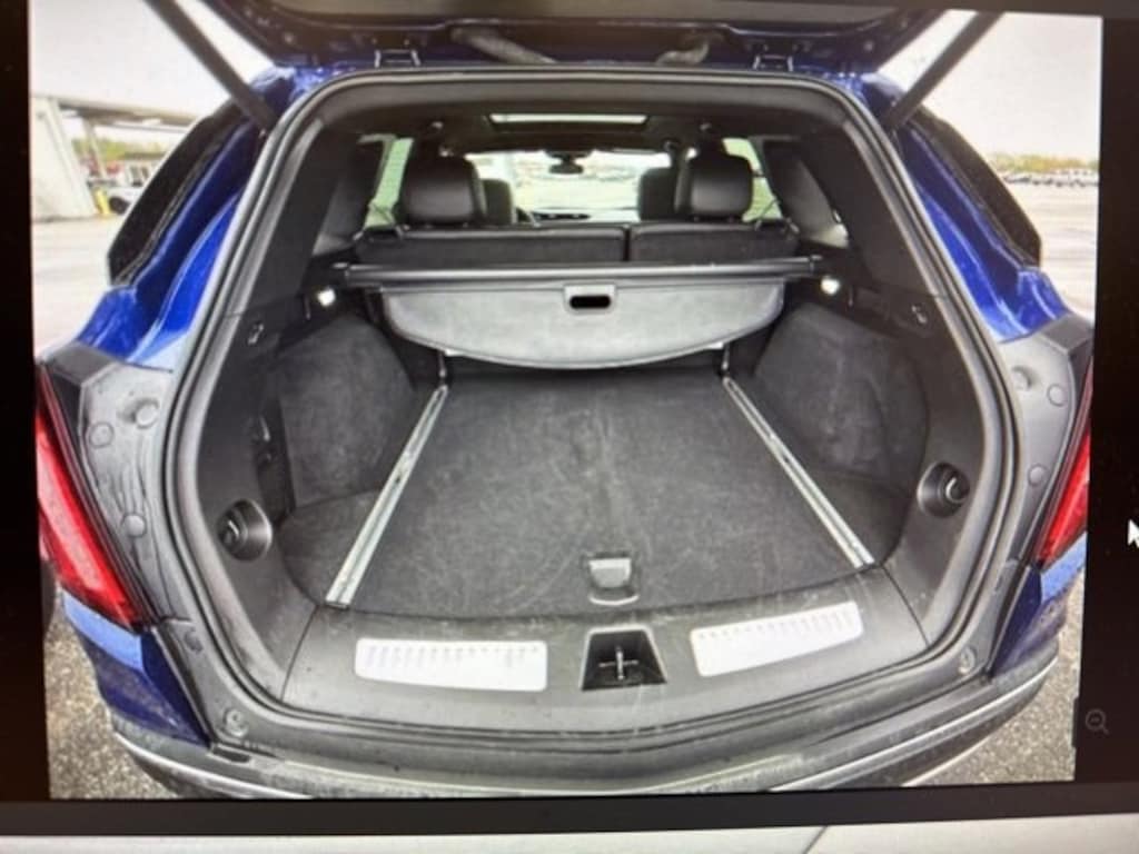 Used 2025 CADILLAC XT5 Premium Luxury SUV