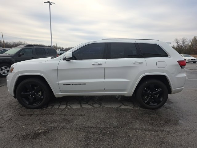 2015 Jeep Grand Cherokee Altitude photo 4