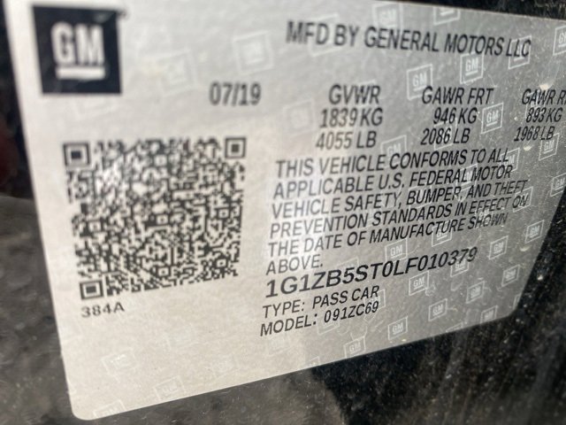 2020 Chevrolet Malibu LS photo 3