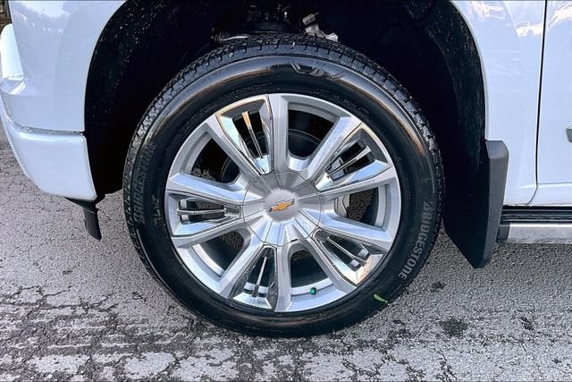 2026 Chevrolet Silverado 1500 High Country - Photo 12