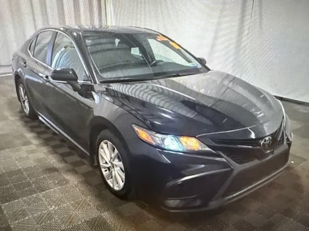 Used 2024 Toyota Camry SE Sedan