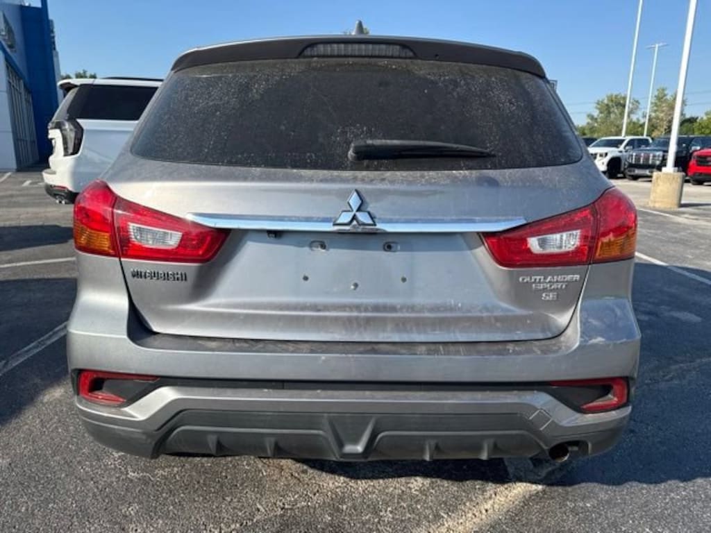 Used 2018 Mitsubishi Outlander Sport SE 2.4 CUV
