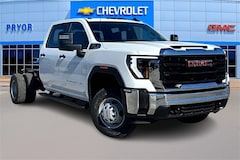 2026 GMC Sierra 3500 HD Chassis Cab Pro Truck