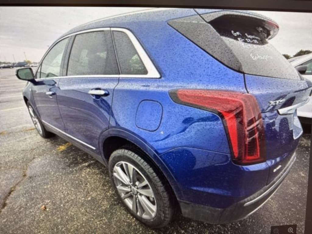 Used 2025 CADILLAC XT5 Premium Luxury SUV