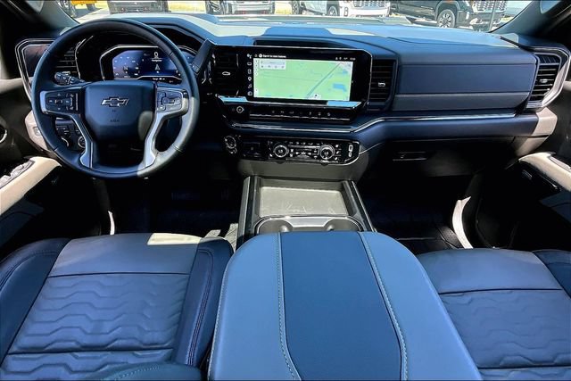 2025 Chevrolet Silverado 2500HD ZR2 - Photo 8