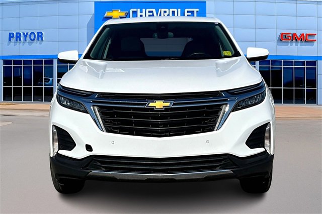 2024 Chevrolet Equinox LT photo 2