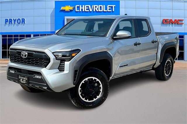2024 Toyota Tacoma SR5 photo 3