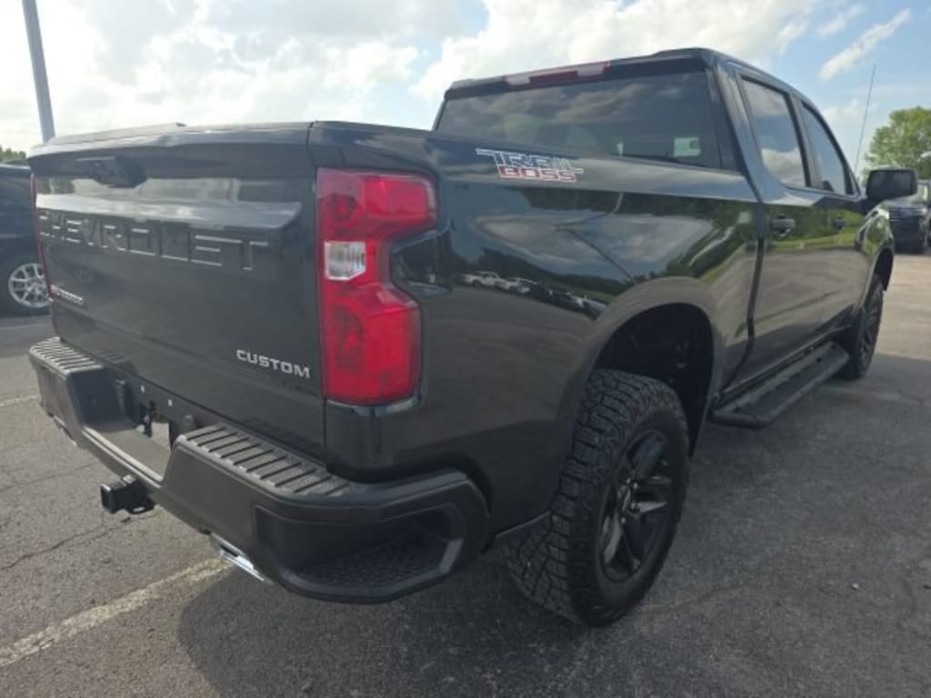 Used 2024 Chevrolet Silverado 1500 Custom Trail Boss Truck Crew Cab