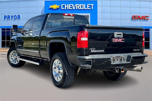 2018 Gmc Sierra 2500 HD Denali photo 4