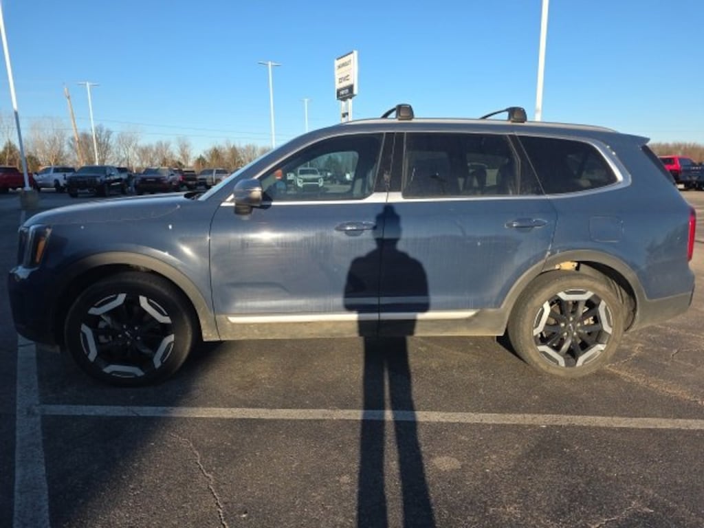 Used 2023 Kia Telluride S SUV