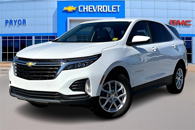 2024 Chevrolet Equinox LT photo 3