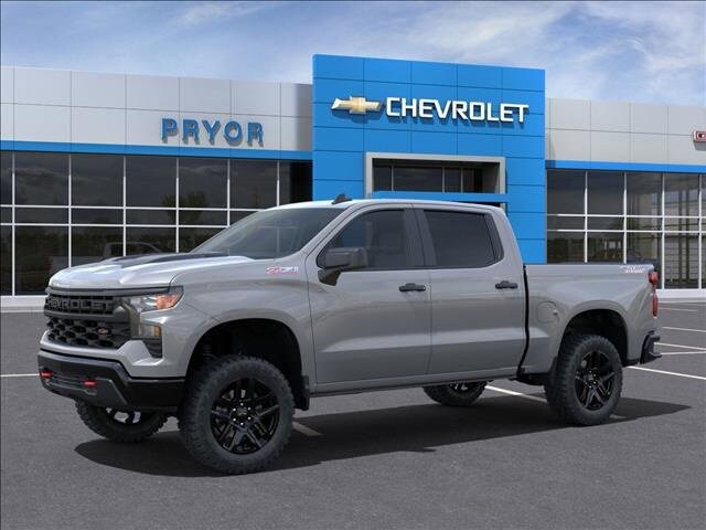 2025 Chevrolet Silverado 1500 Custom Trail Boss photo 2