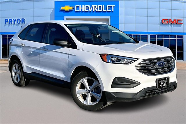 2021 Ford Edge SE's photo