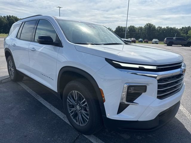 2026 Chevrolet Traverse FWD LT's photo