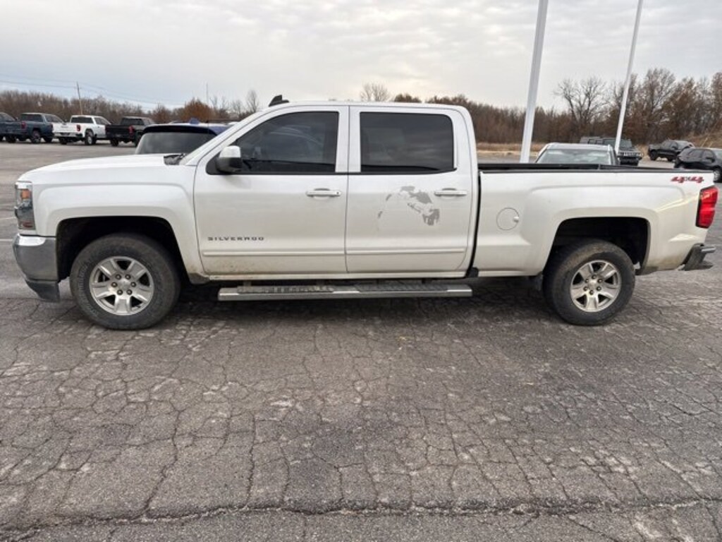 Used 2018 Chevrolet Silverado 1500 LT Truck Crew Cab