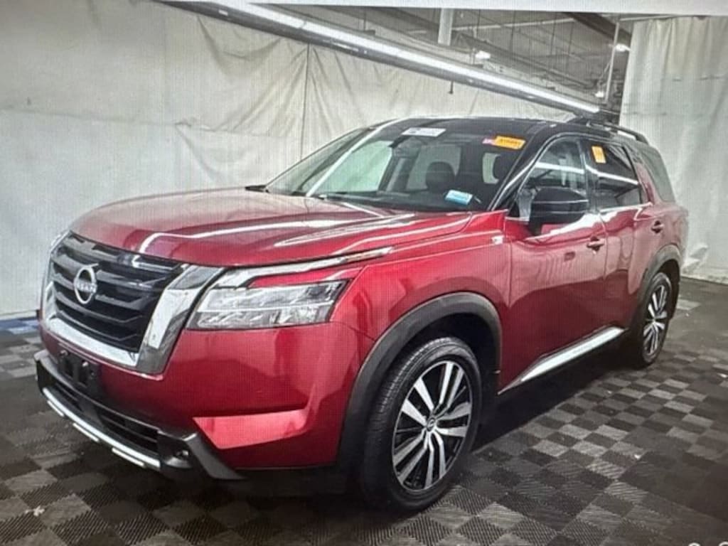Used 2023 Nissan Pathfinder Platinum SUV