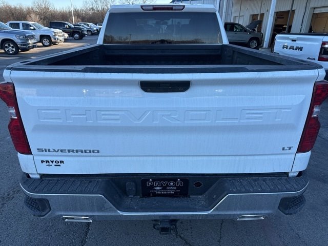 2022 Chevrolet Silverado LT's photo