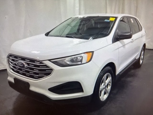 2021 Ford Edge SE's photo