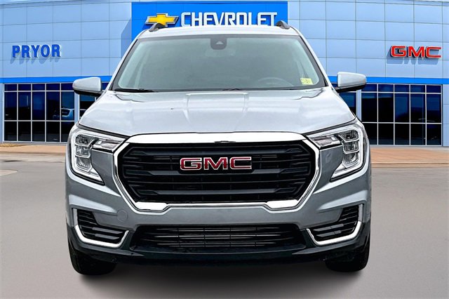 2024 Gmc Terrain SLE photo 2