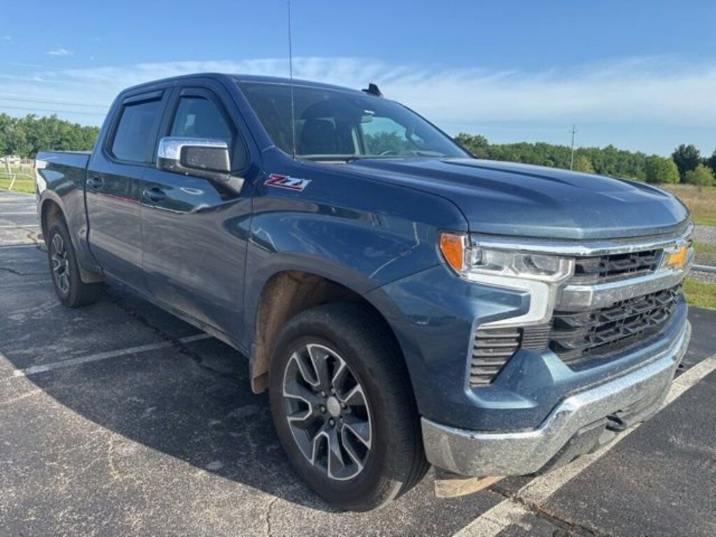 Used 2024 Chevrolet Silverado 1500 LT Truck Crew Cab