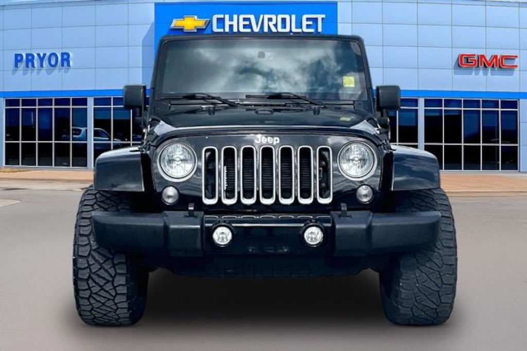 Used 2018 Jeep Wrangler JK Unlimited Sahara SUV