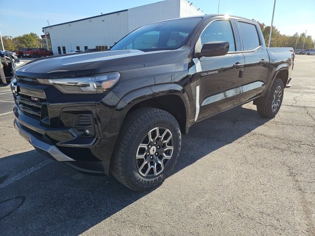 2026 Chevrolet Colorado Z71 photo 3