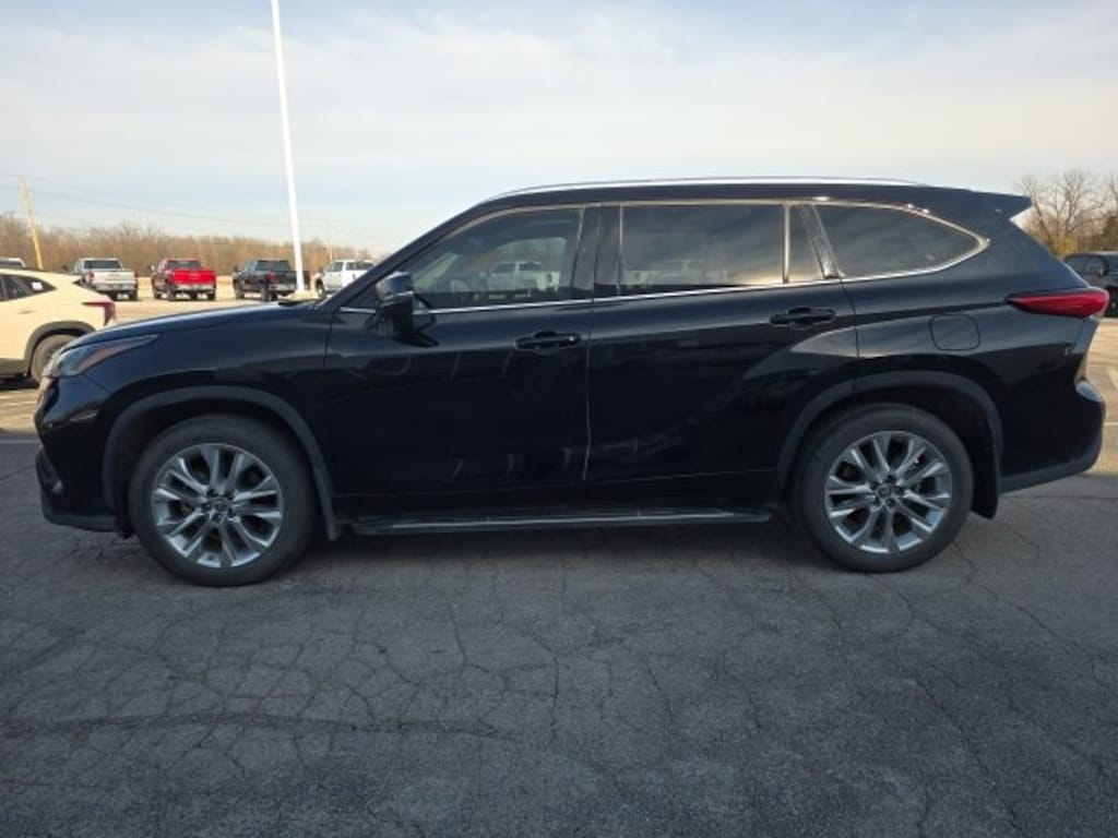 Used 2021 Toyota Highlander Limited SUV