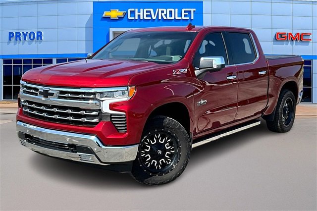 2025 Chevrolet Silverado 1500 LTZ photo 3