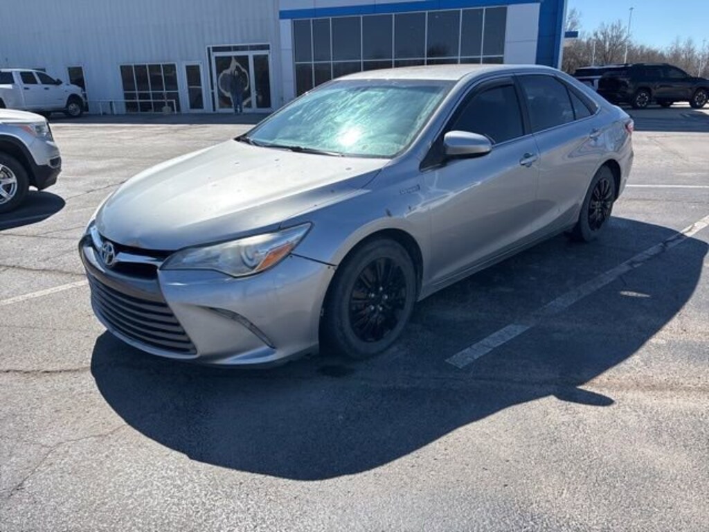 Used 2015 Toyota Camry Hybrid LE Sedan