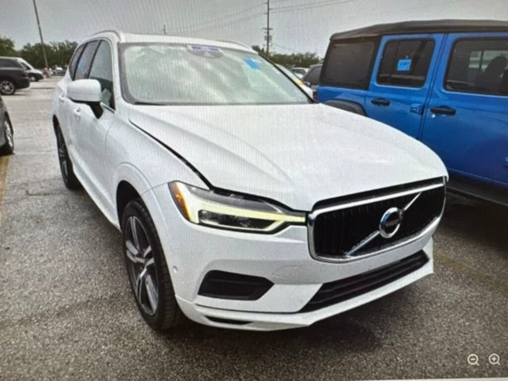 Used 2018 Volvo XC60 Momentum SUV