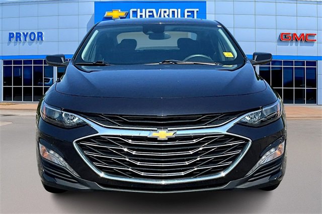 2023 Chevrolet Malibu 1LT photo 2
