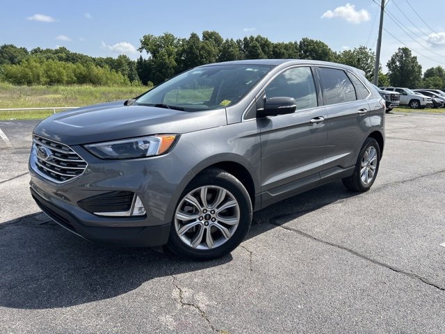 2024 Ford Edge Titanium photo 4