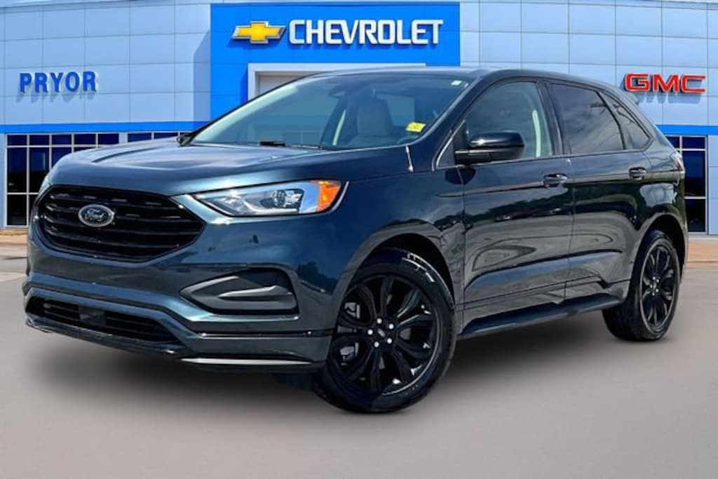 Used 2022 Ford Edge SE SUV