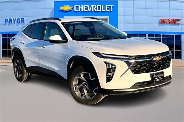 2024 Chevrolet Trax LT's photo