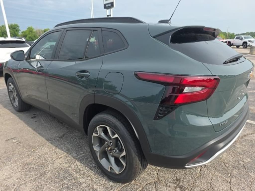 New 2026 Chevrolet Trax LT SUV