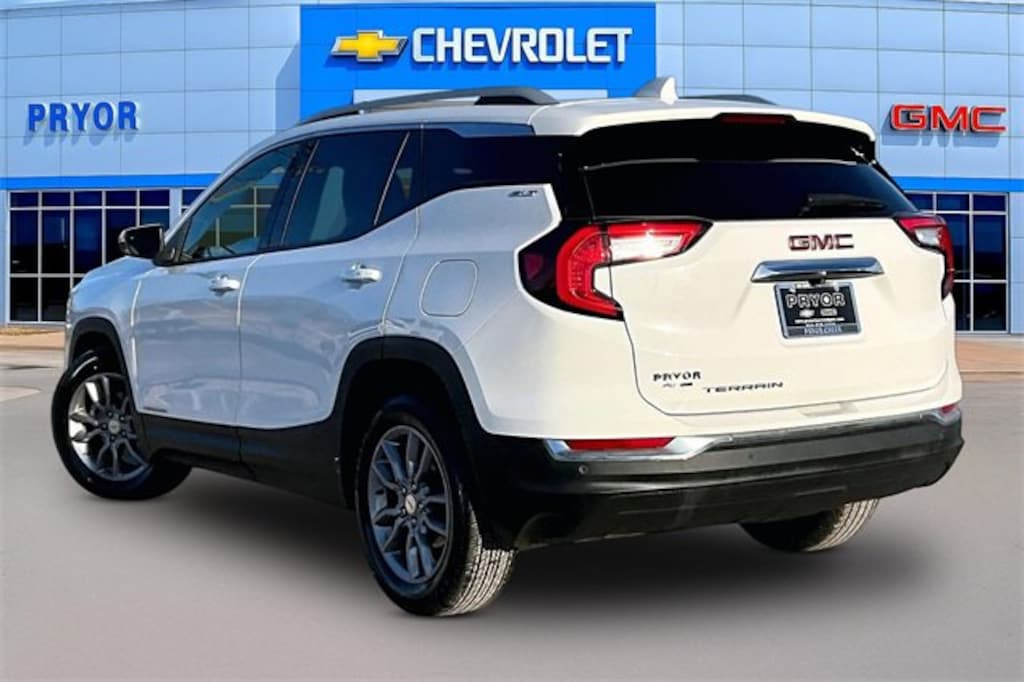 Used 2022 GMC Terrain SLT SUV