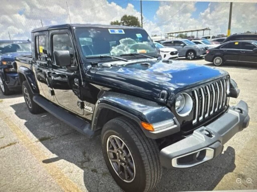 Used 2023 Jeep Gladiator Overland Truck Crew Cab
