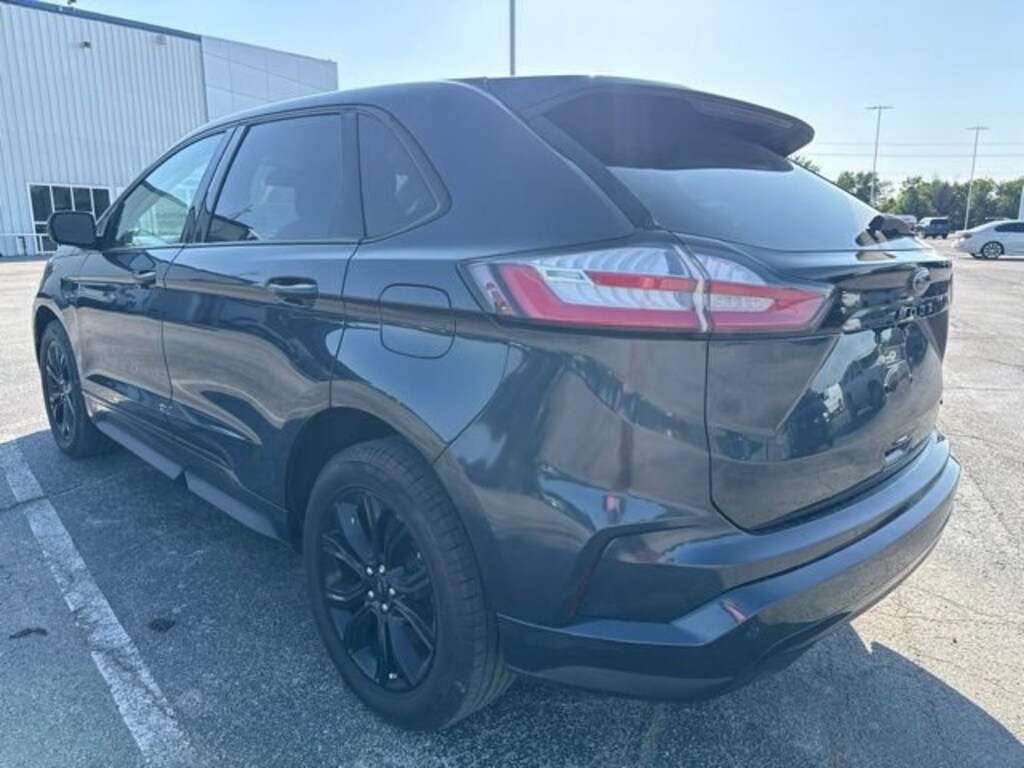 Used 2022 Ford Edge SE SUV