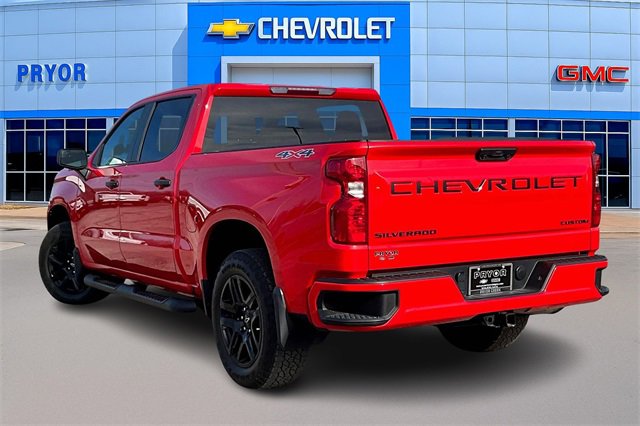 2024 Chevrolet Silverado 1500 Custom photo 4