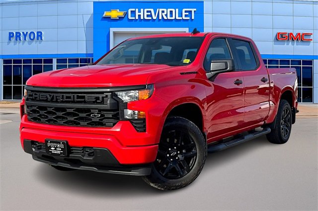 2024 Chevrolet Silverado 1500 Custom photo 3