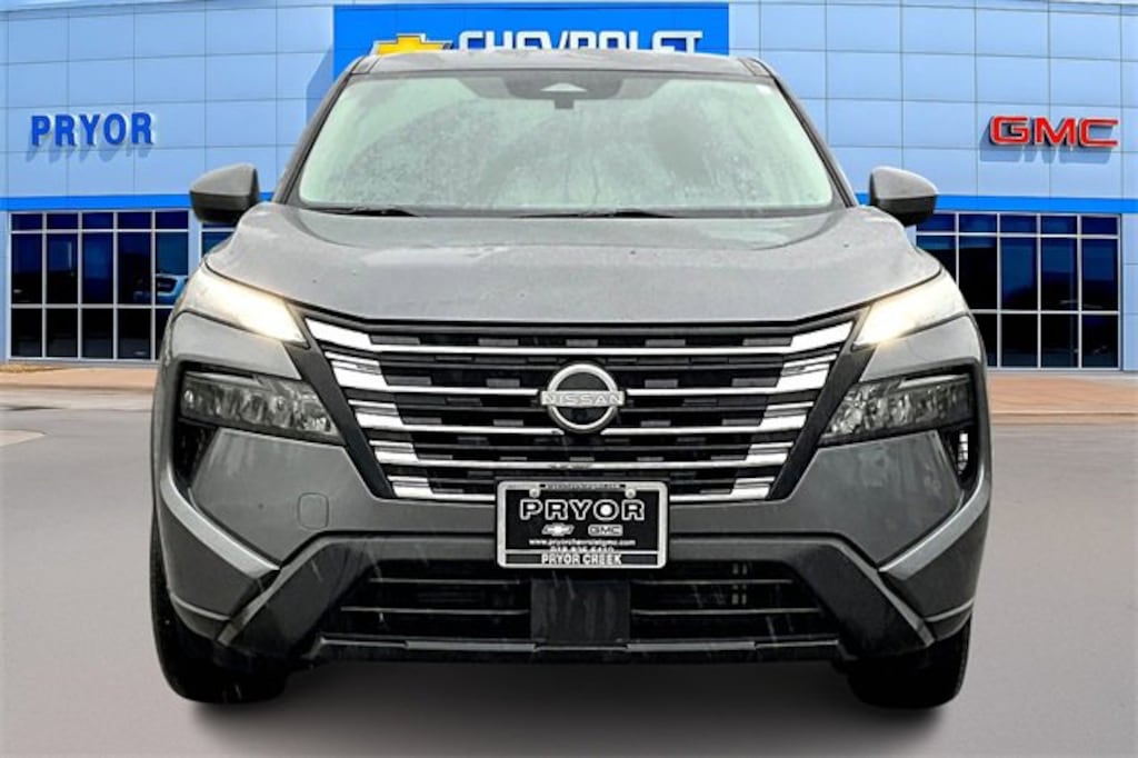 Used 2024 Nissan Rogue SV SUV