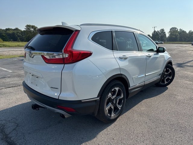 2018 Honda CR-V Touring photo 3